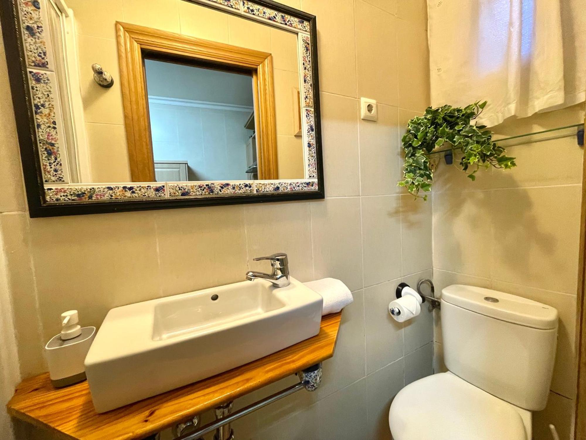 Tranquilo Apartamento Cerca Del Casco Viejo Bilbao Exterior foto